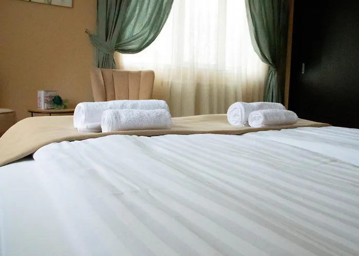 Infinity Boutique Apartment *