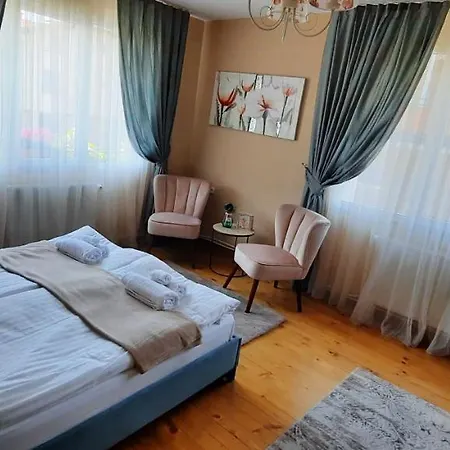 Апартаменты Infinity Boutique