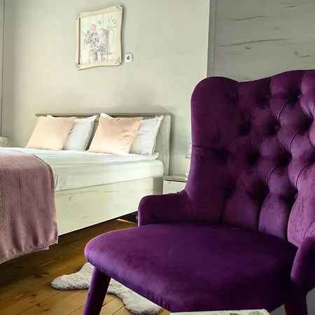 Апартаменты Infinity Boutique *